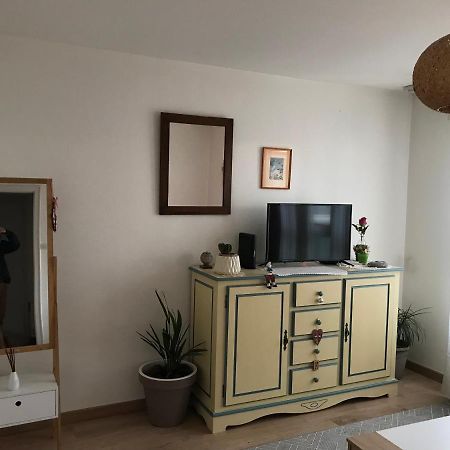 Appartement Entier 30 M2, Tramway Saint-Florent, Parking Prive Gratuit Straßburg Exterior foto